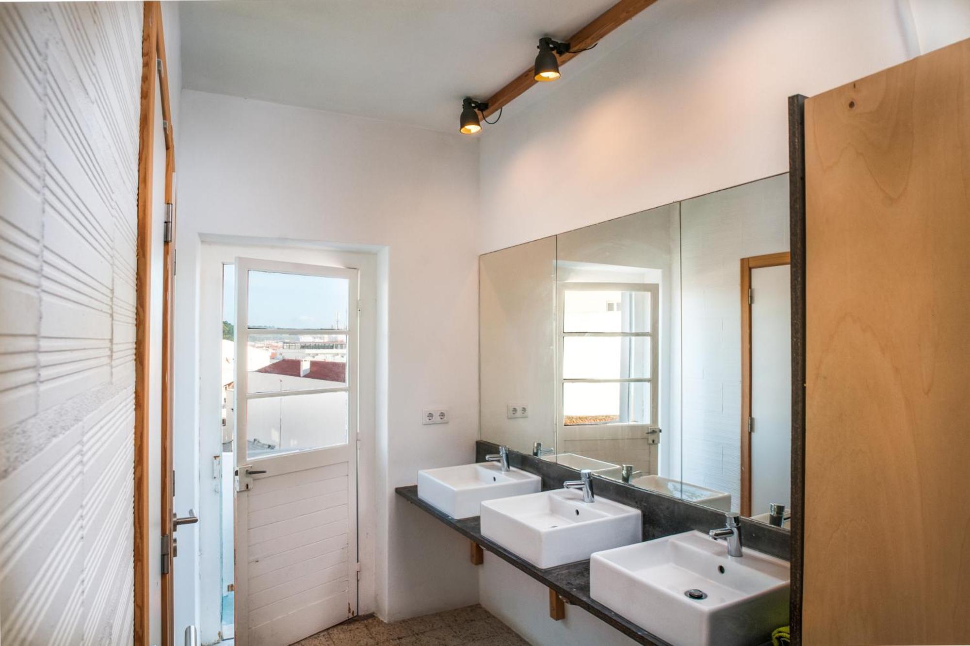 Nazare Hostel - Rooms & Dorms Ngoại thất bức ảnh