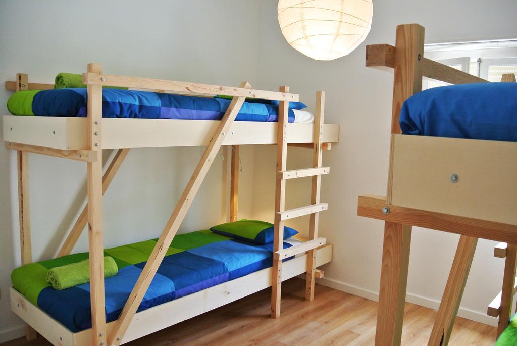 Nazare Hostel - Rooms & Dorms Phòng bức ảnh