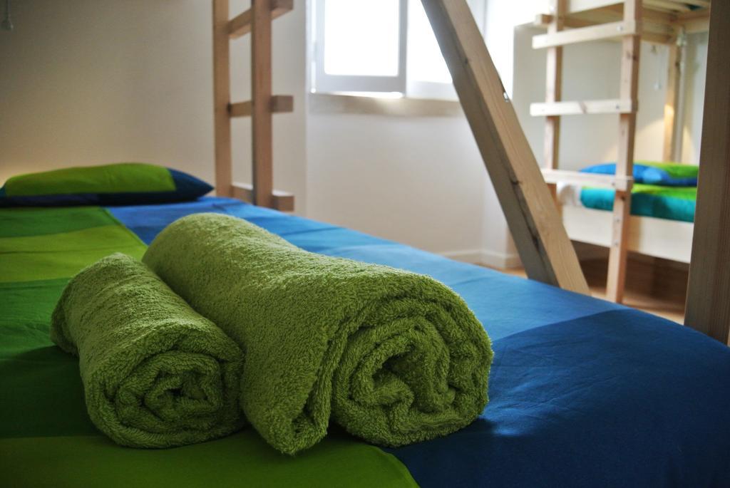 Nazare Hostel - Rooms & Dorms Phòng bức ảnh