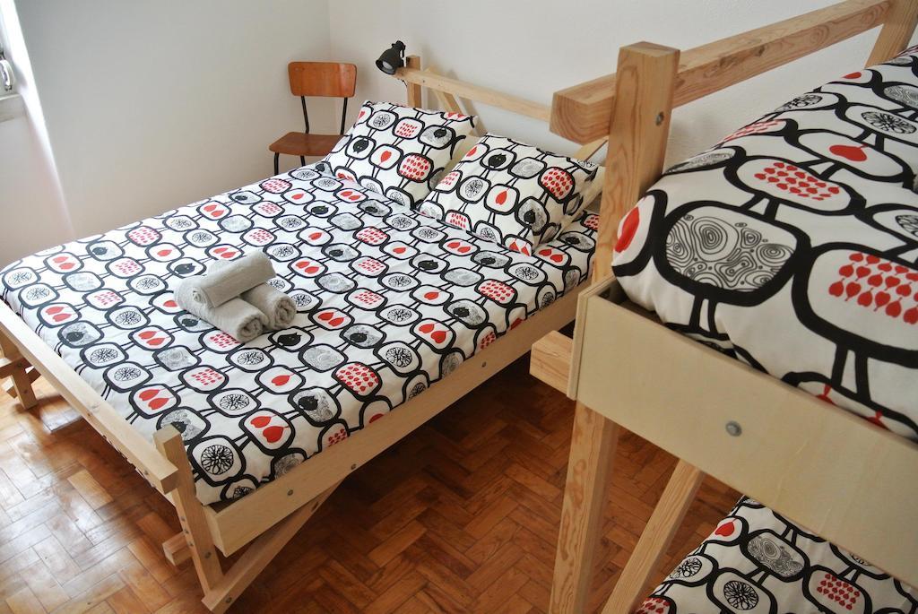 Nazare Hostel - Rooms & Dorms Phòng bức ảnh