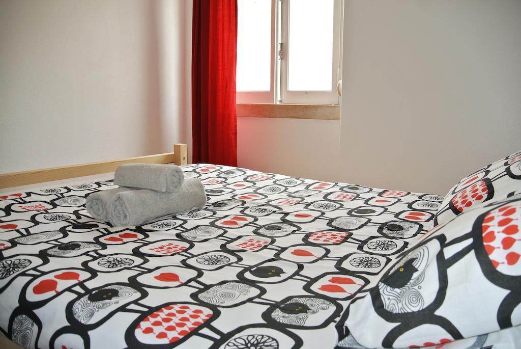 Nazare Hostel - Rooms & Dorms Phòng bức ảnh